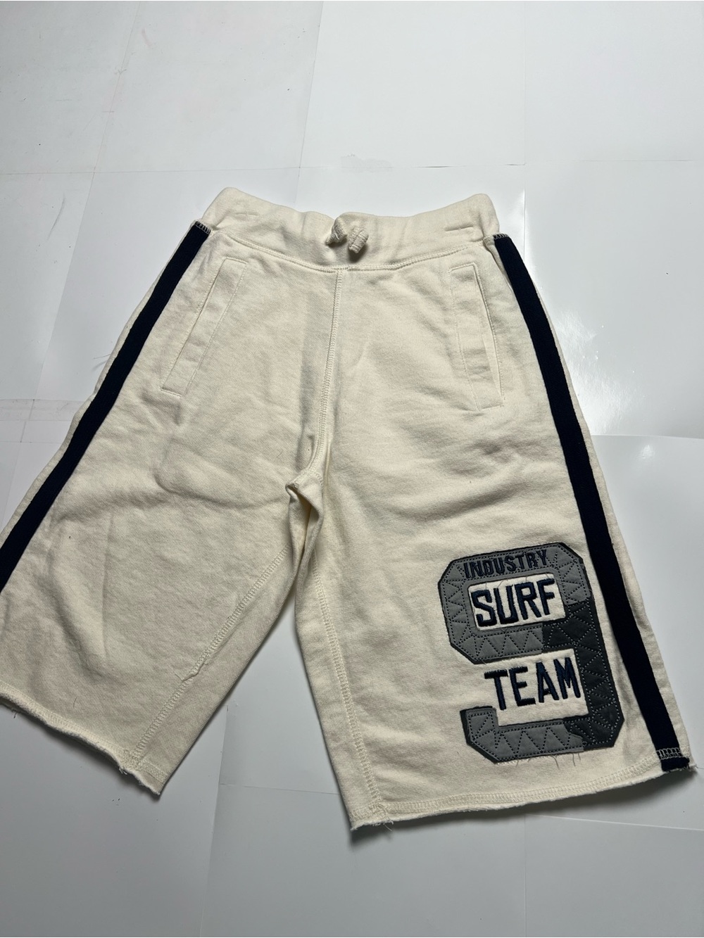 Surf Team Industry 9 Boy’s Cream Casual Shorts size 8